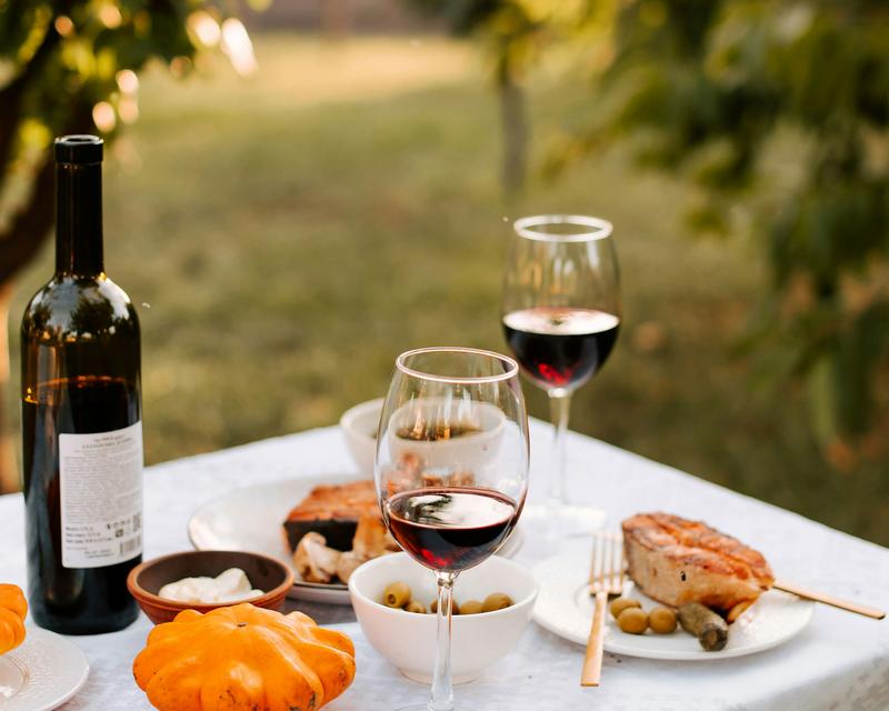 gedeckter Tisch auf italienische Art